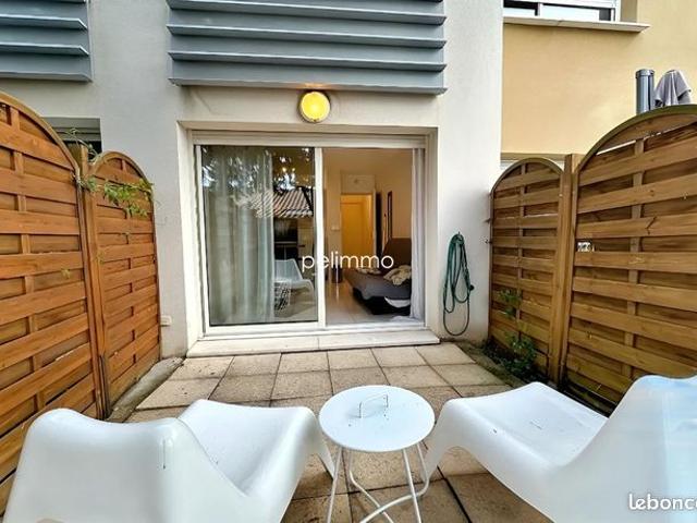 Studio 1 pièce 19 m²