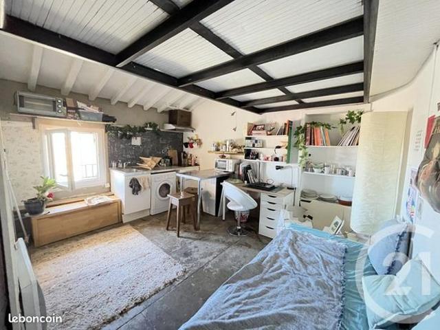 Studio 1 pièce 19 m²