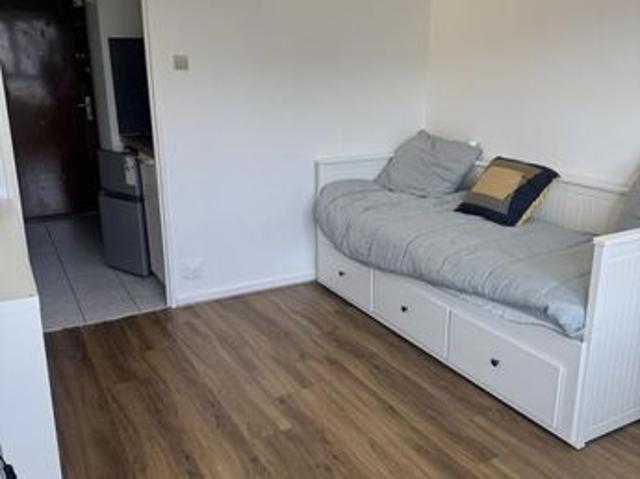 Studio 1 pièce 19 m²