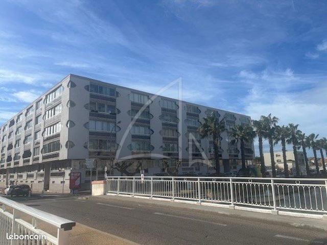 Studio 1 pièce 19 m²