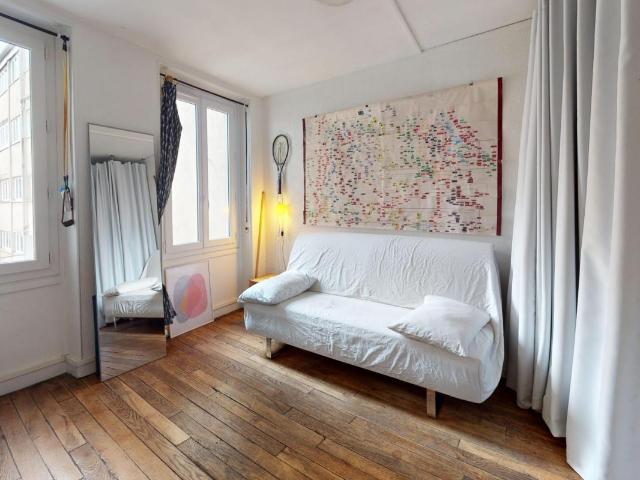 Studio 1 pièce 23 m² Paris 75002