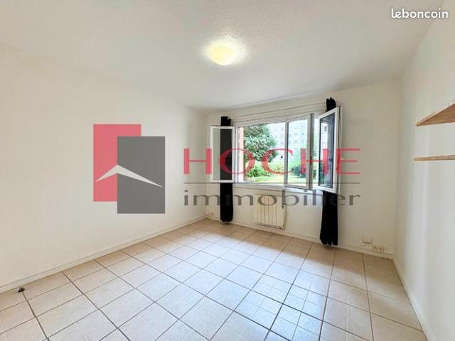 Studio 1 pièce 23 m²