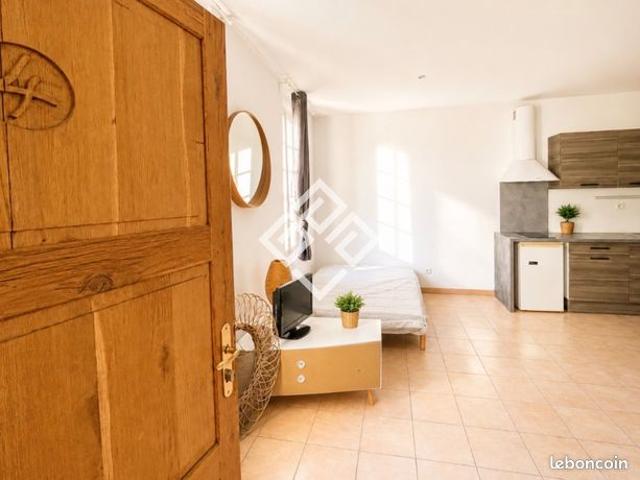Studio 1 pièce 23 m²