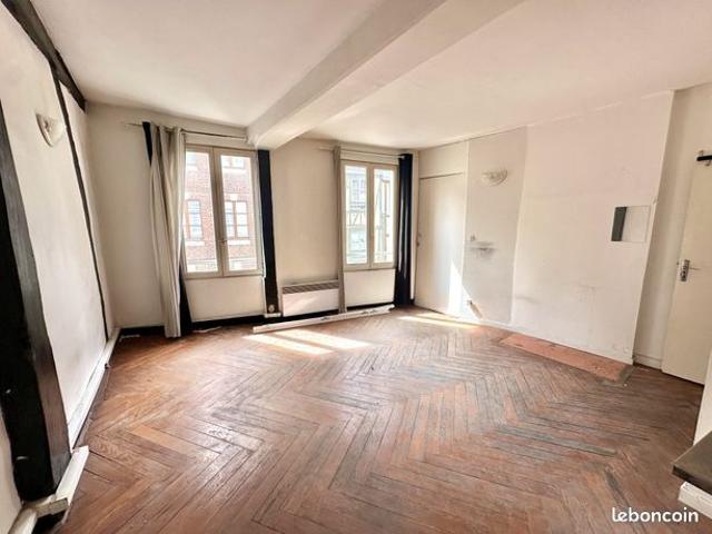 Studio 1 pièce 23 m²
