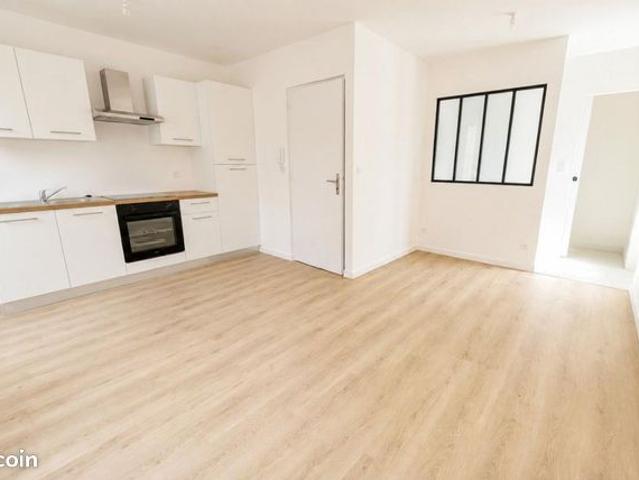 Studio 1 pièce 23 m²