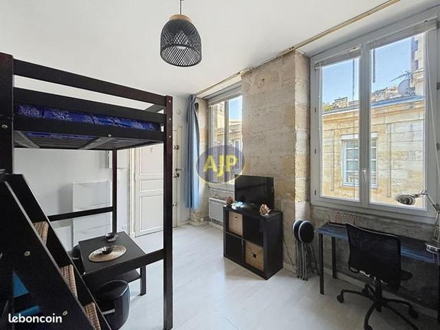 Studio 1 pièce 23 m²