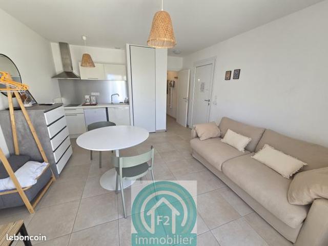 Studio 1 pièce 23 m²