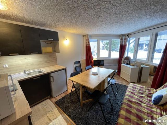 Studio 1 pièce 23 m²