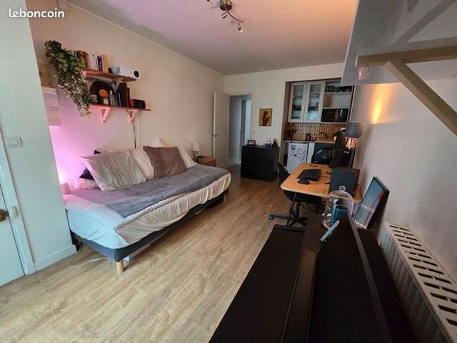 Studio 1 pièce 23 m²