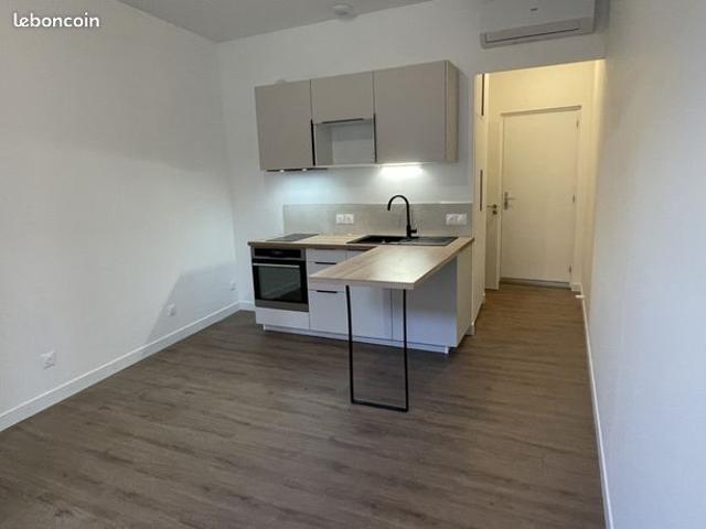 Studio 1 pièce 23 m²