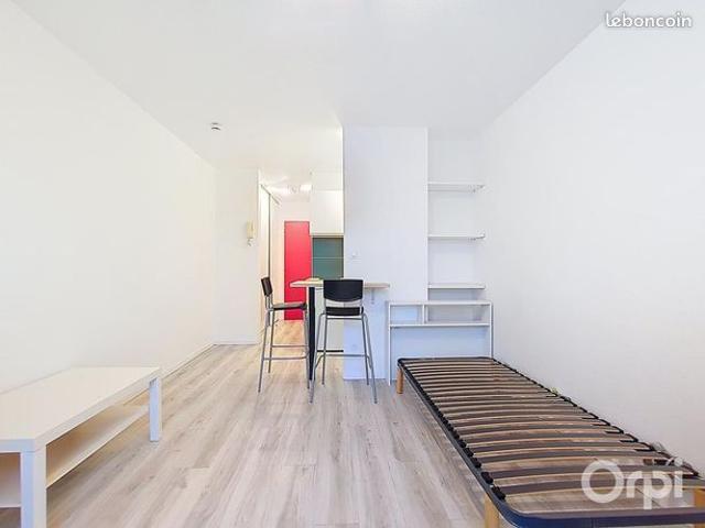 Studio 1 pièce 23 m²