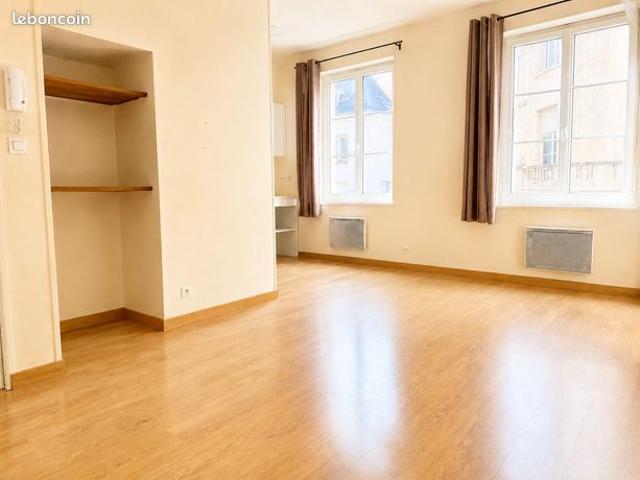 Studio 1 pièce 23 m²