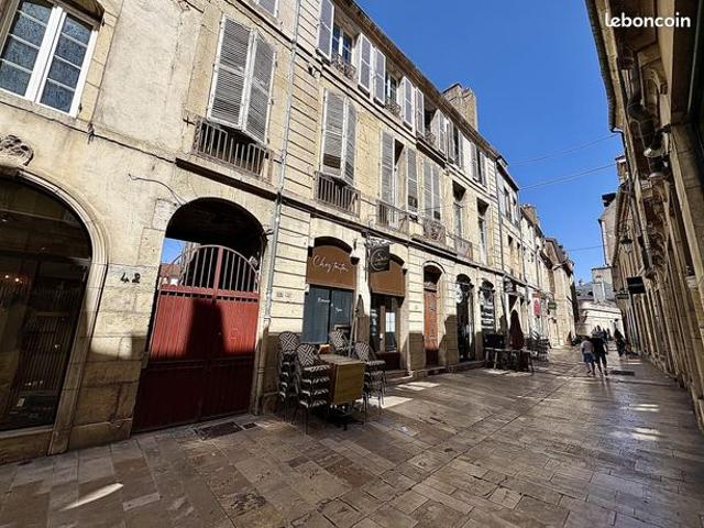Studio 1 pièce 23 m²