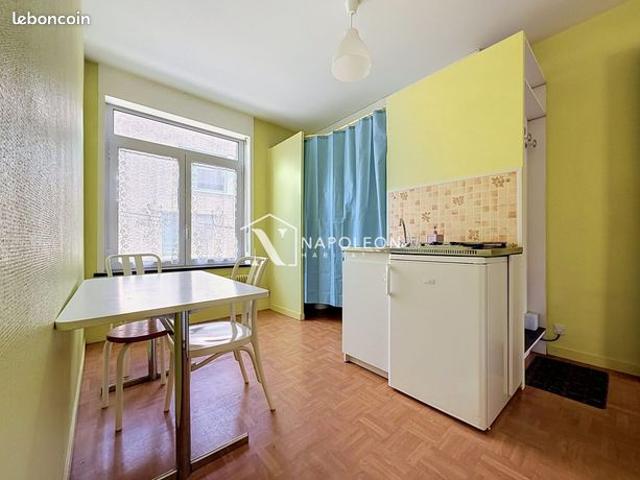 Studio 1 pièce 23 m²