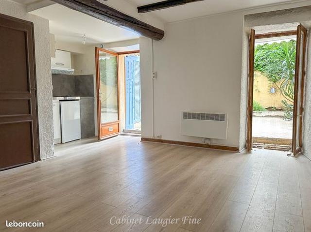 Studio 1 pièce 23 m²