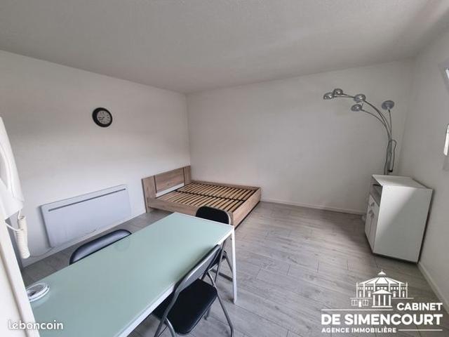 Studio 1 pièce 23 m²