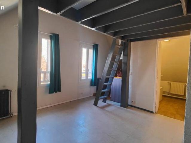 Studio 1 pièce 23 m²