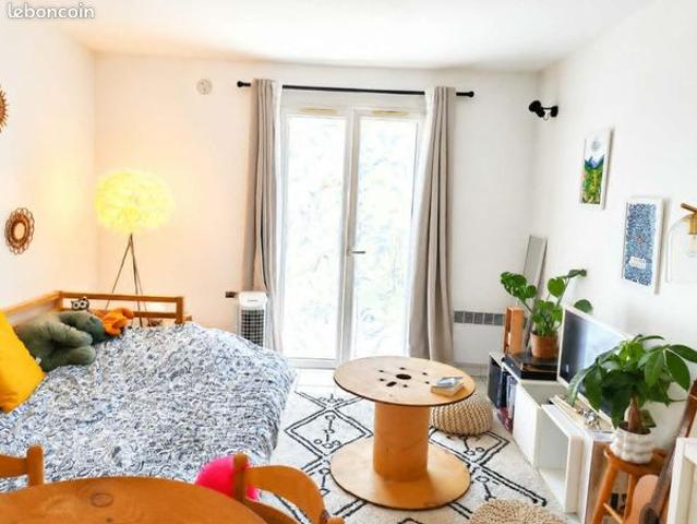 Studio 1 pièce 23 m²