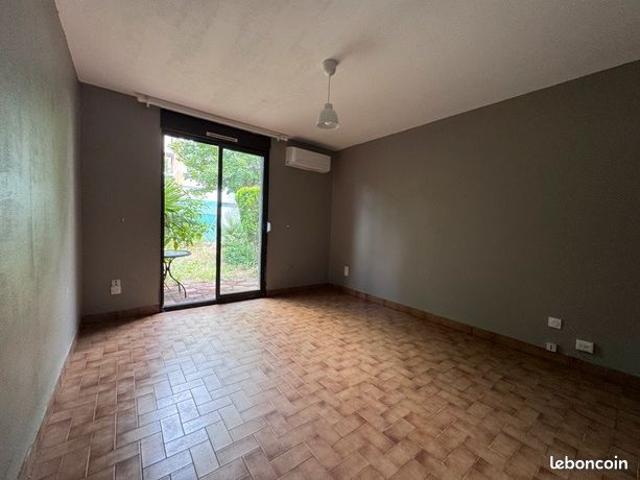 Studio 1 pièce 23 m²