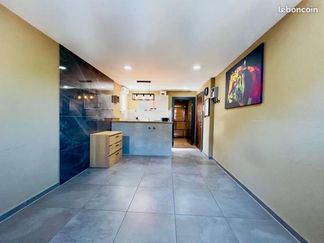 Studio 1 pièce 23 m²