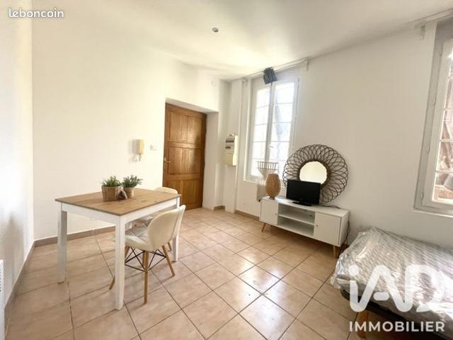 Studio 1 pièce 23 m²