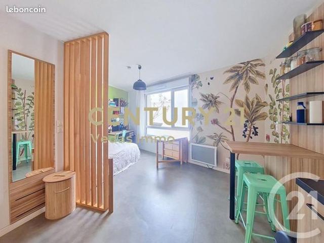 Studio 1 pièce 23 m²