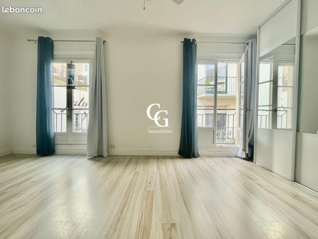 Studio 1 pièce 23 m²