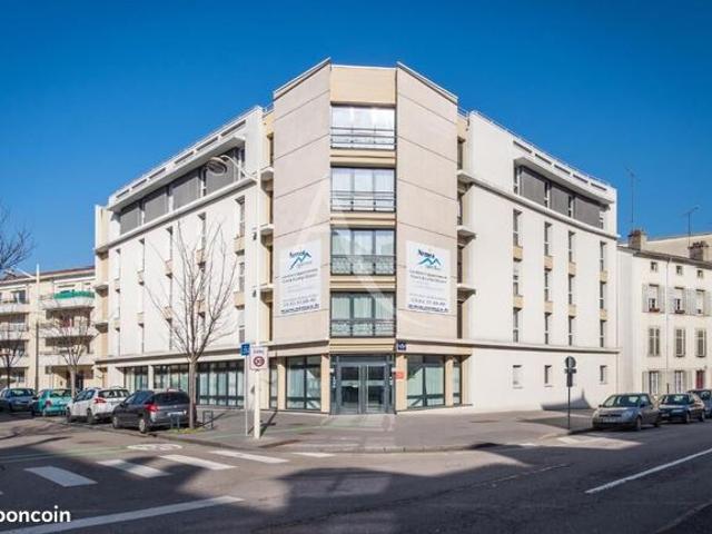 Studio 1 pièce 23 m²