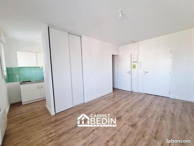 Studio 1 pièce 23 m²