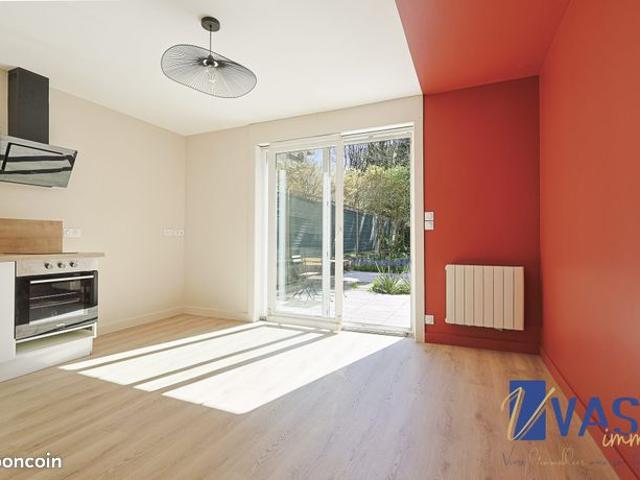 Studio 1 pièce 23 m²