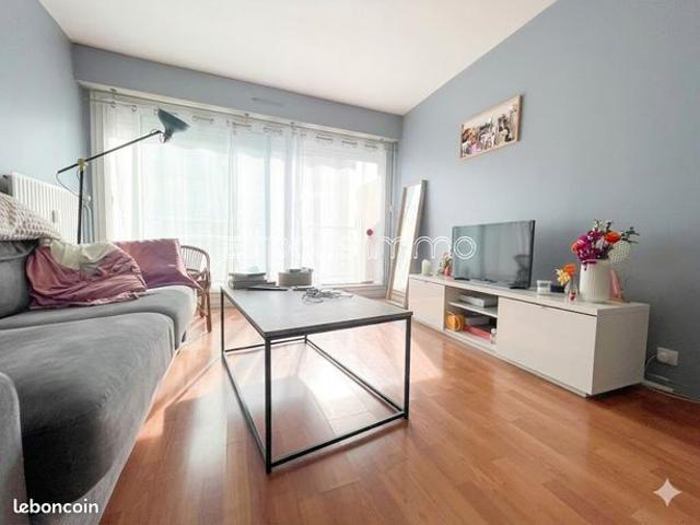 Studio 1 pièce 23 m²