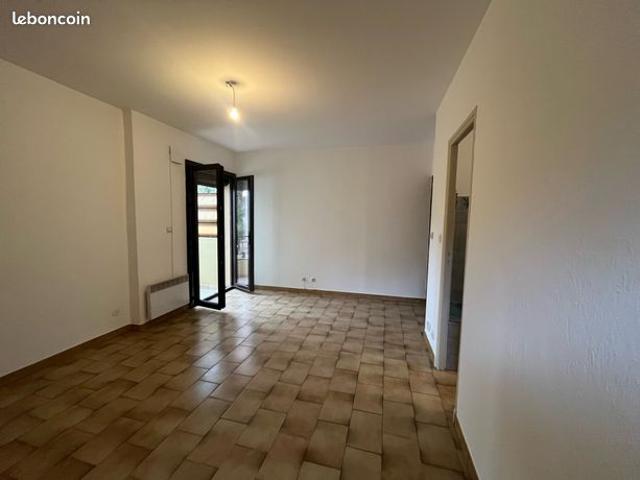 Studio 1 pièce 23 m²