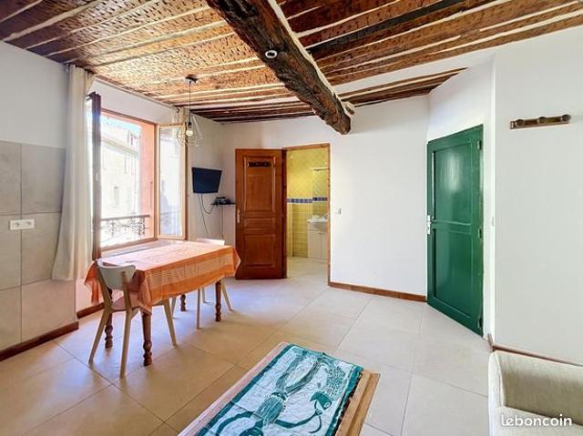 Studio 1 pièce 23 m²