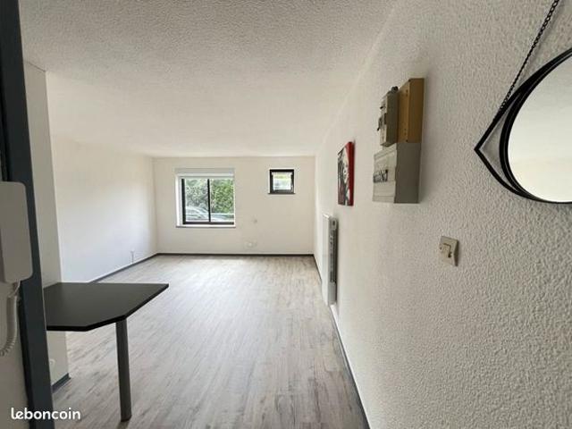 Studio 1 pièce 23 m²