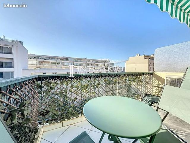 Studio 1 pièce 23 m²