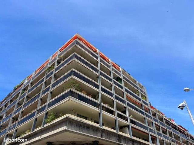 Studio 1 pièce 23 m²