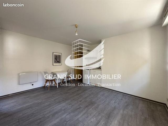 Studio 1 pièce 23 m²