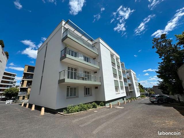Studio 1 pièce 23 m²