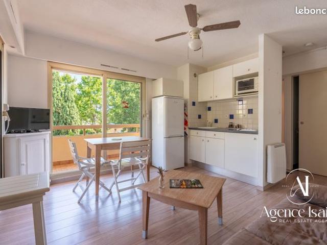Studio 1 pièce 23 m²