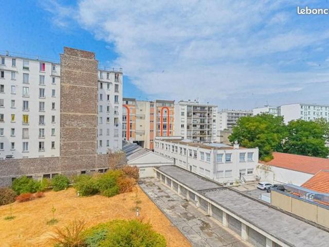 Studio 1 pièce 23 m²