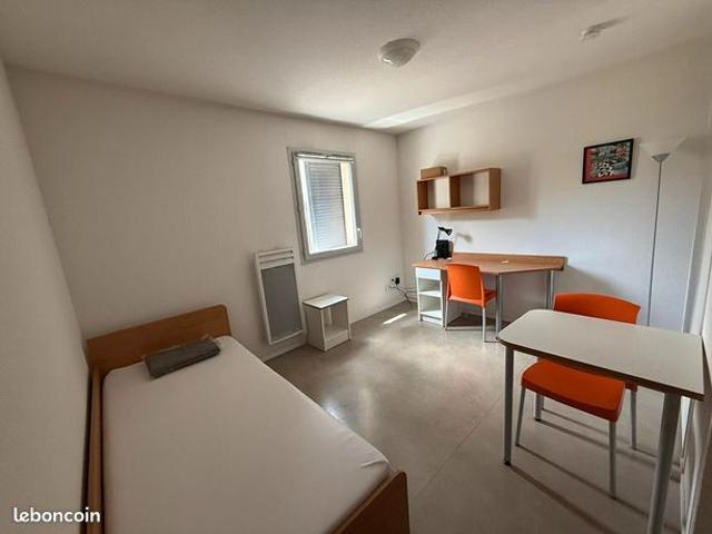 Studio 1 pièce 20 m²