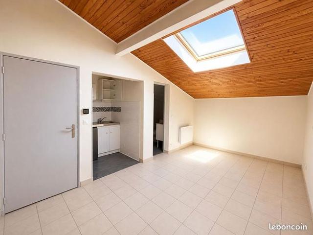 Studio 1 pièce 20 m²