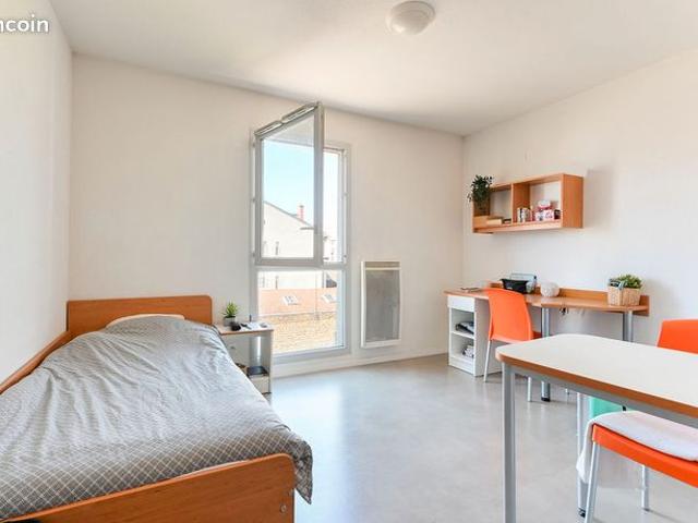 Studio 1 pièce 20 m²