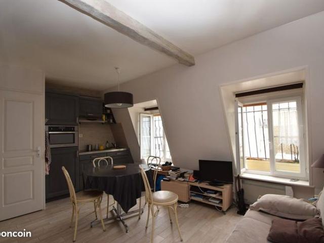 Studio 1 pièce 20 m²
