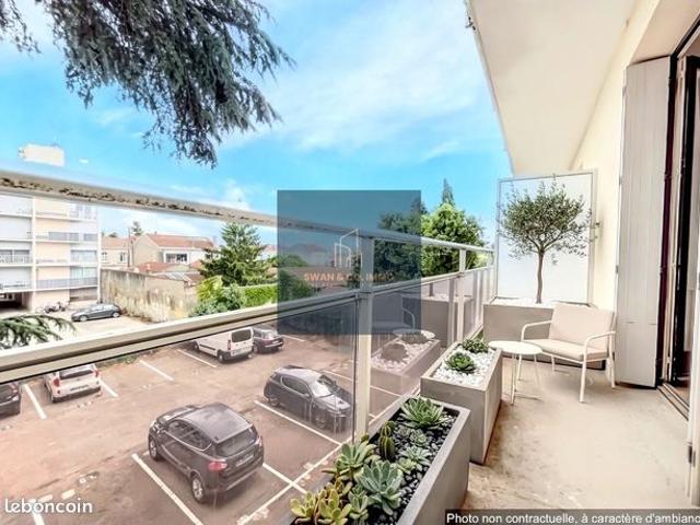 Studio 1 pièce 20 m²