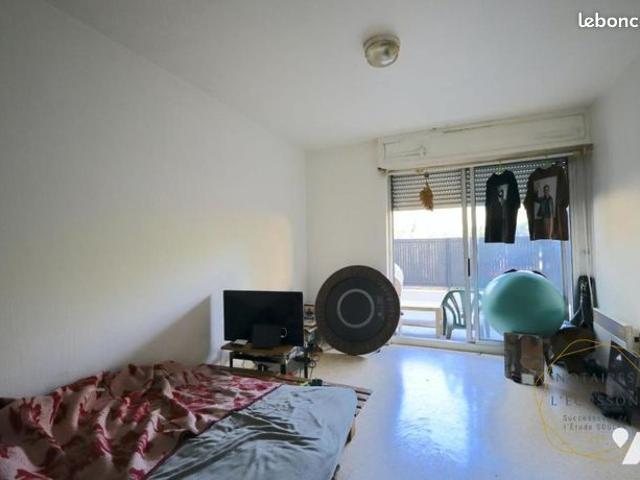 Studio 1 pièce 20 m²