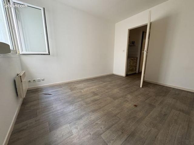 Studio 1 pièce 20 m²