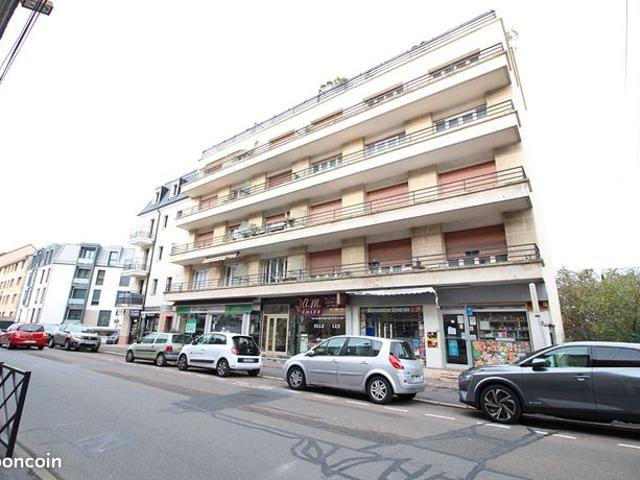 Studio 1 pièce 20 m²