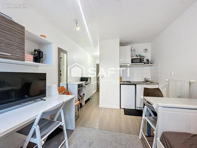 Studio 1 pièce 20 m²