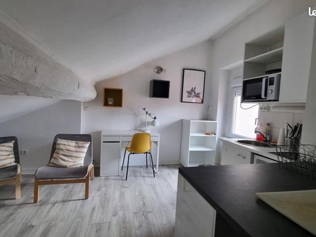 Studio 1 pièce 20 m²